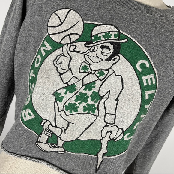 Boston Celtics cropped sweatshirt women size Small - Picture 2 of 10